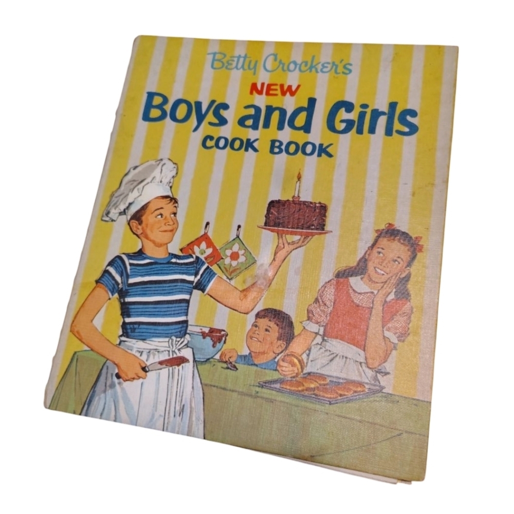 VTG Betty Crocker's New Boys & Girls Cookbook 1st Ed, 1st print 1965 mid-century